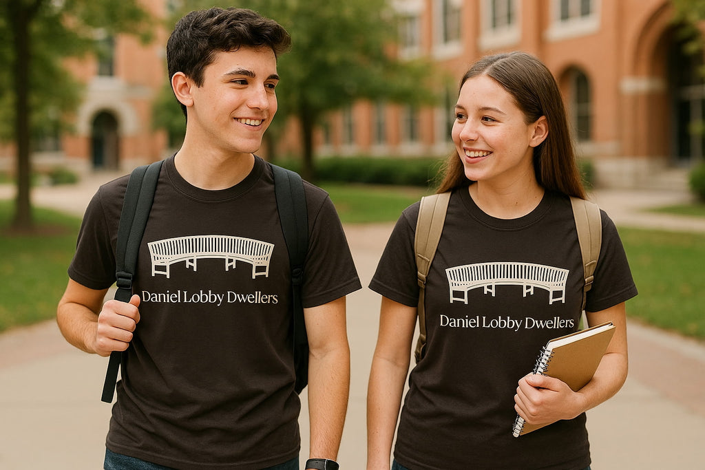 AU Daniel Lobby Tee